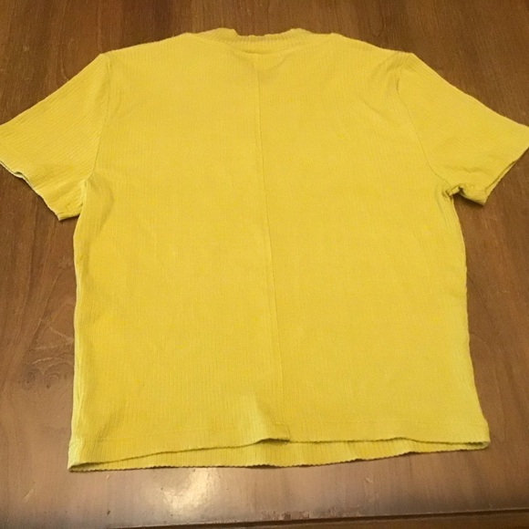 Aritzia Wilfred Free
Go-To T-Shirt
Stretchy ribbed crewneck tshirt Gold EUC - Picture 2 of 8
